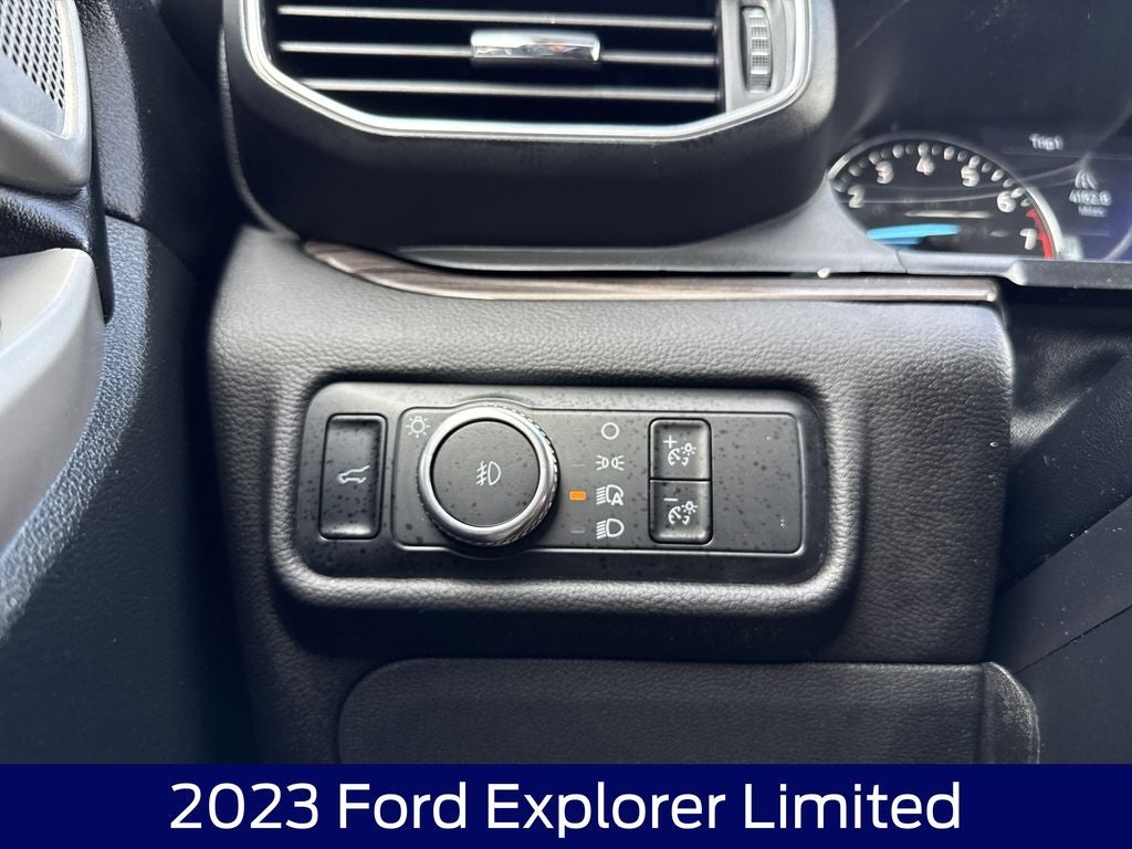 2023 Ford Explorer Limited