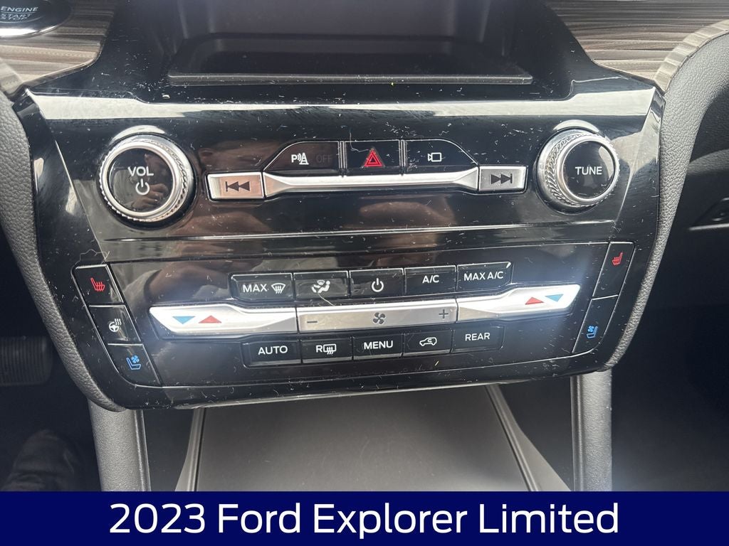 2023 Ford Explorer Limited