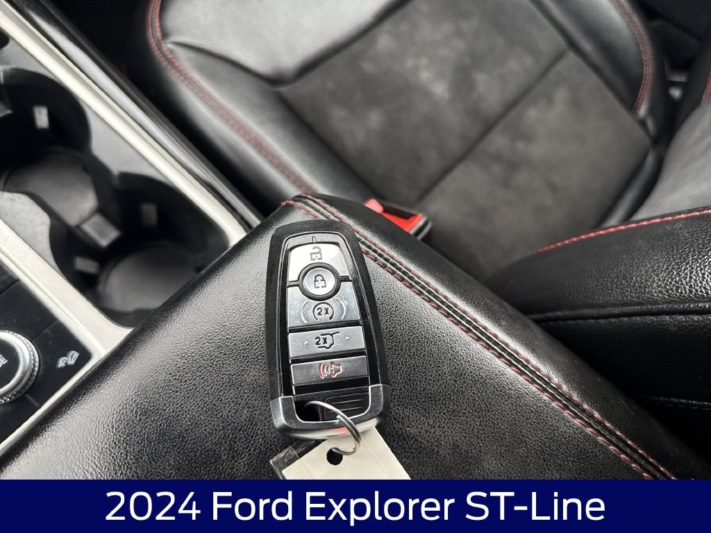 2024 Ford Explorer ST-Line