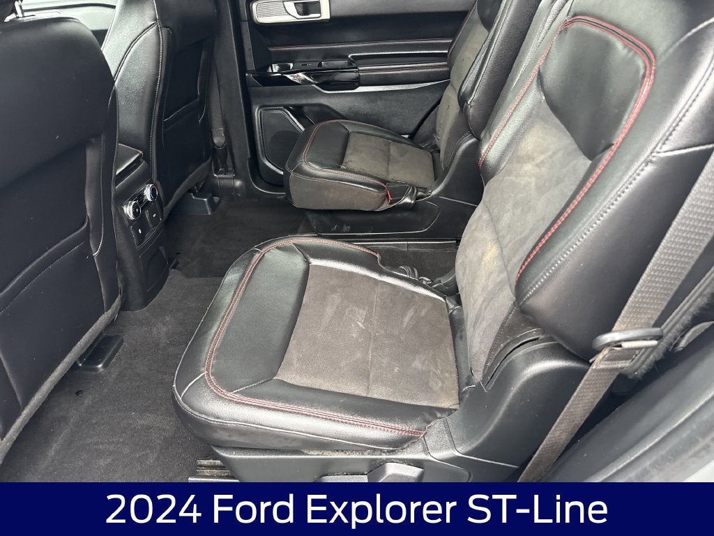 2024 Ford Explorer ST-Line
