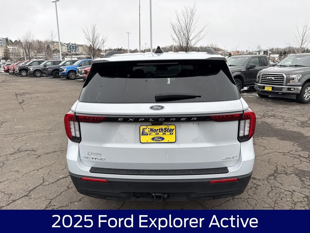 2025 Ford Explorer Active