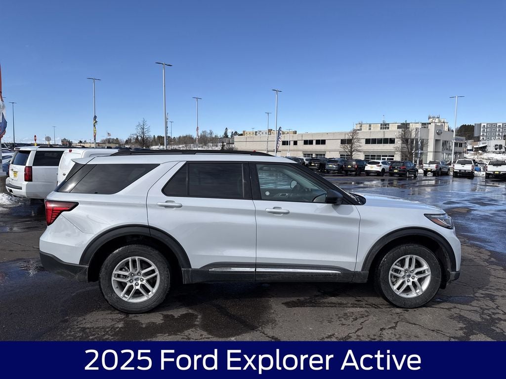 2025 Ford Explorer Active