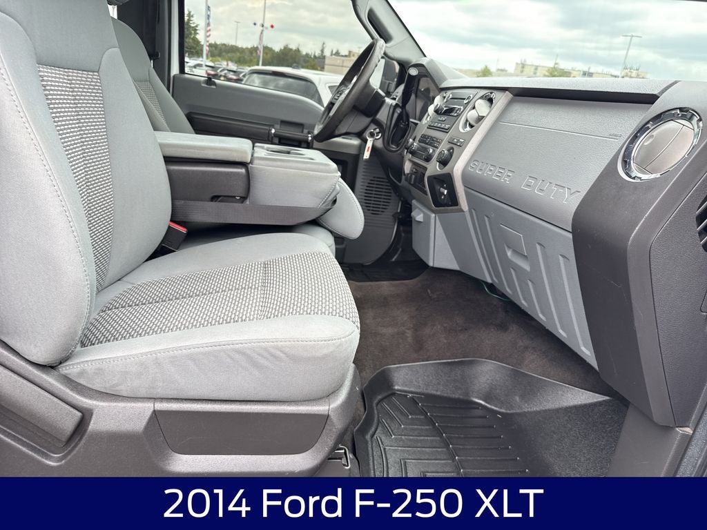 2014 Ford F-250SD XLT