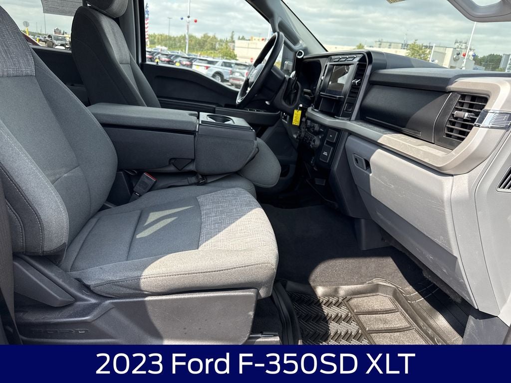 2023 Ford F-350SD XLT