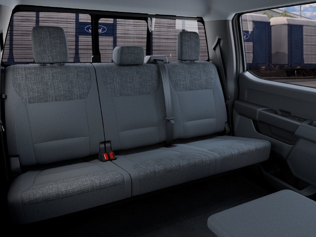 2027 Ford F-350SD XLT