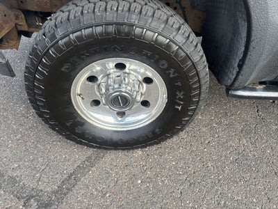 2004 Ford F-250SD Base