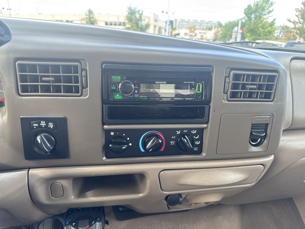 2004 Ford F-250SD Base