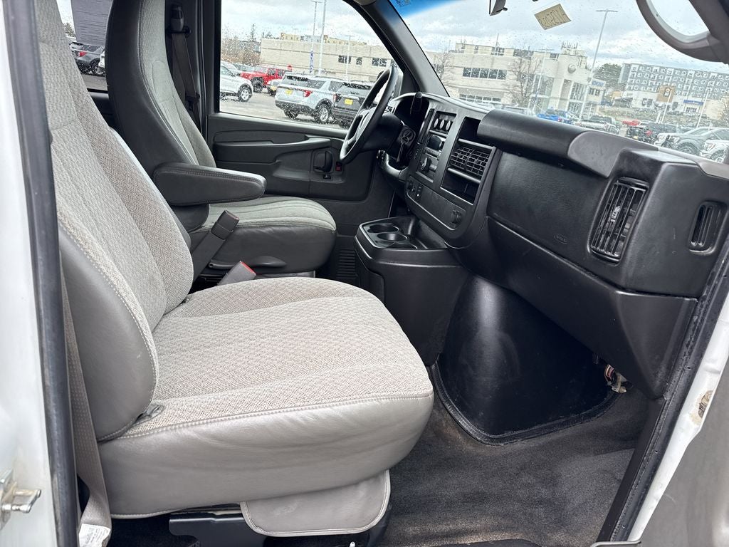 2010 Chevrolet Express 3500 LT Passenger