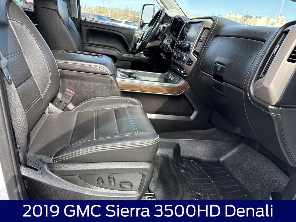 2019 GMC Sierra 3500HD Denali