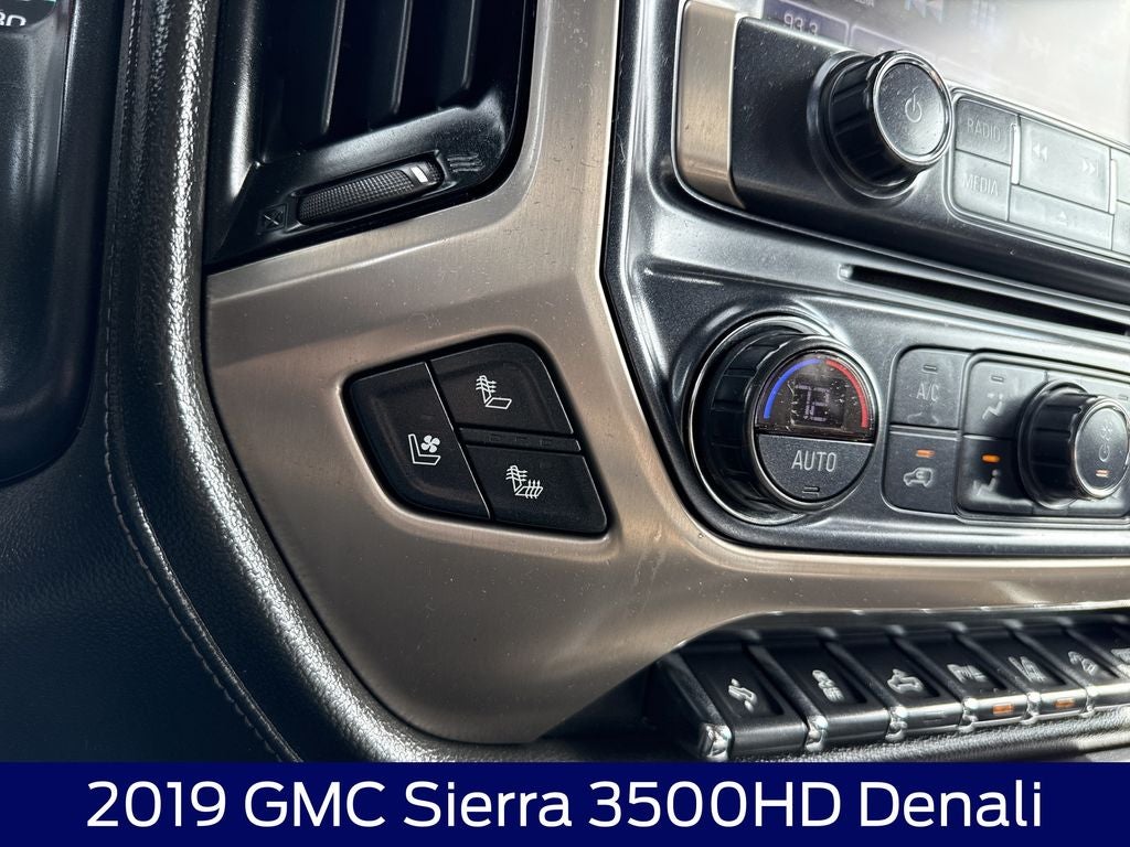 2019 GMC Sierra 3500HD Denali