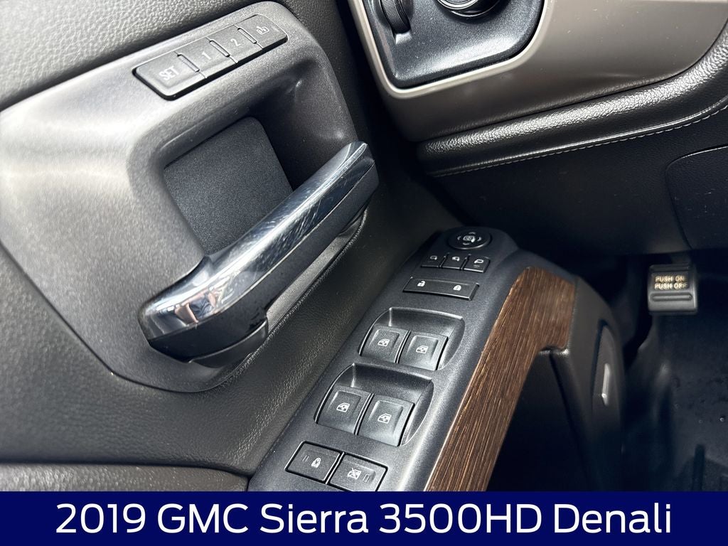 2019 GMC Sierra 3500HD Denali