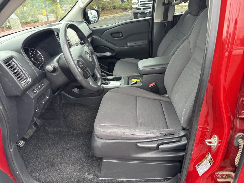 2022 Nissan Frontier S