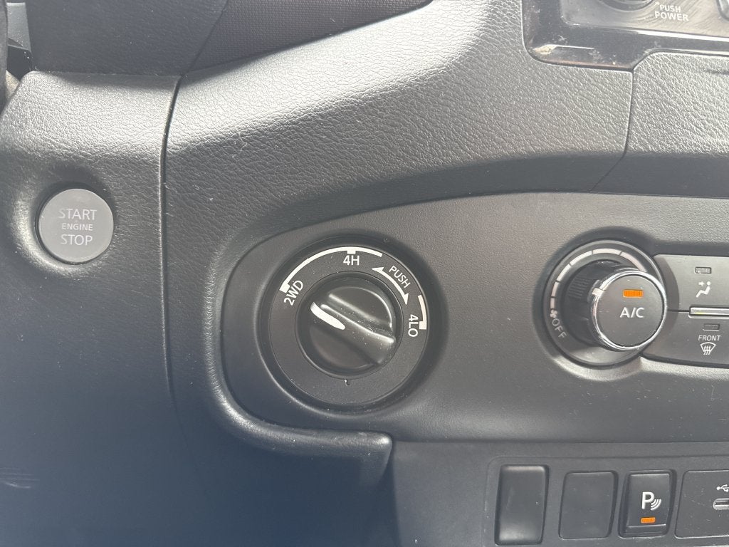 2022 Nissan Frontier S