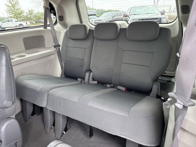 2010 Chrysler Town & Country LX