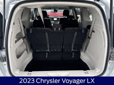2023 Chrysler Voyager LX