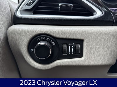 2023 Chrysler Voyager LX