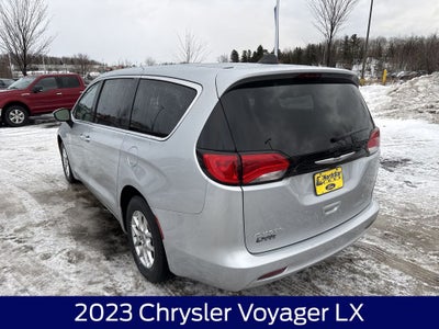 2023 Chrysler Voyager LX
