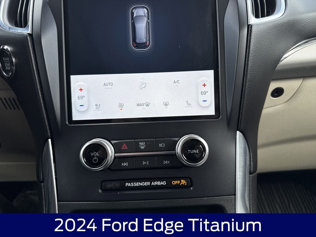 2024 Ford Edge Titanium