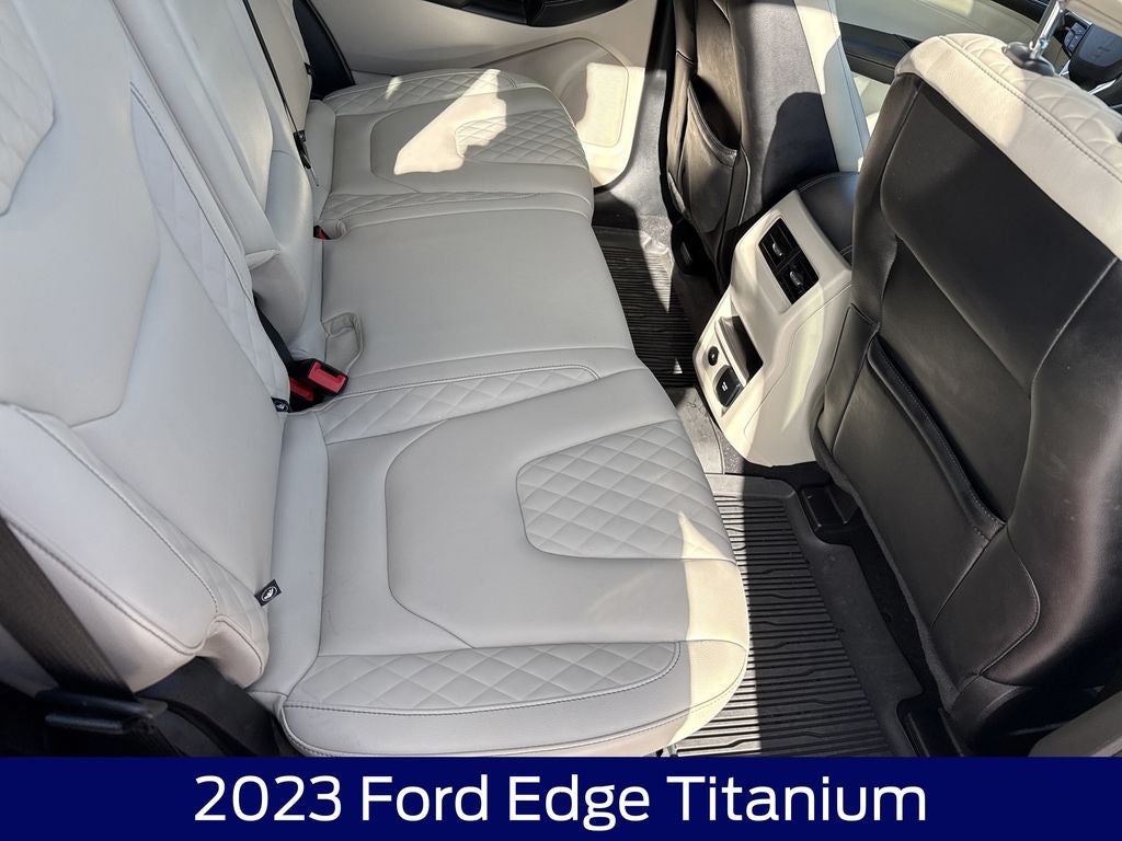 2023 Ford Edge Titanium
