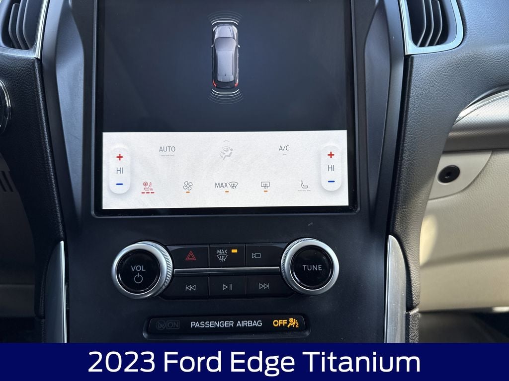 2023 Ford Edge Titanium