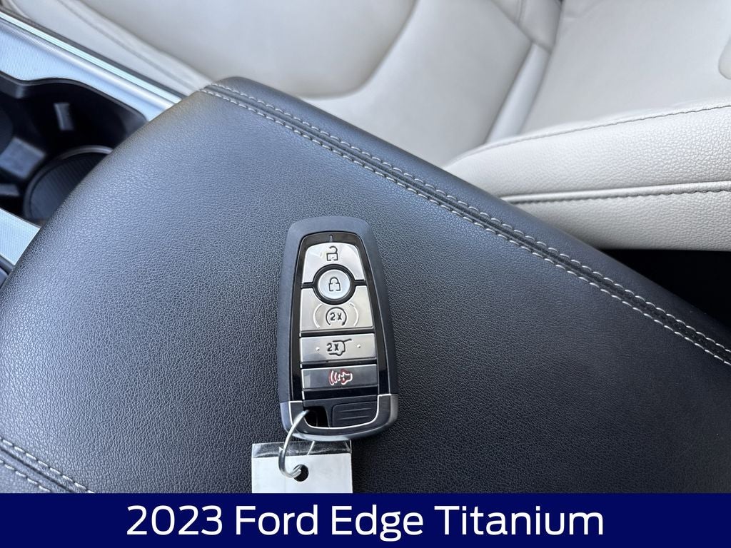 2023 Ford Edge Titanium