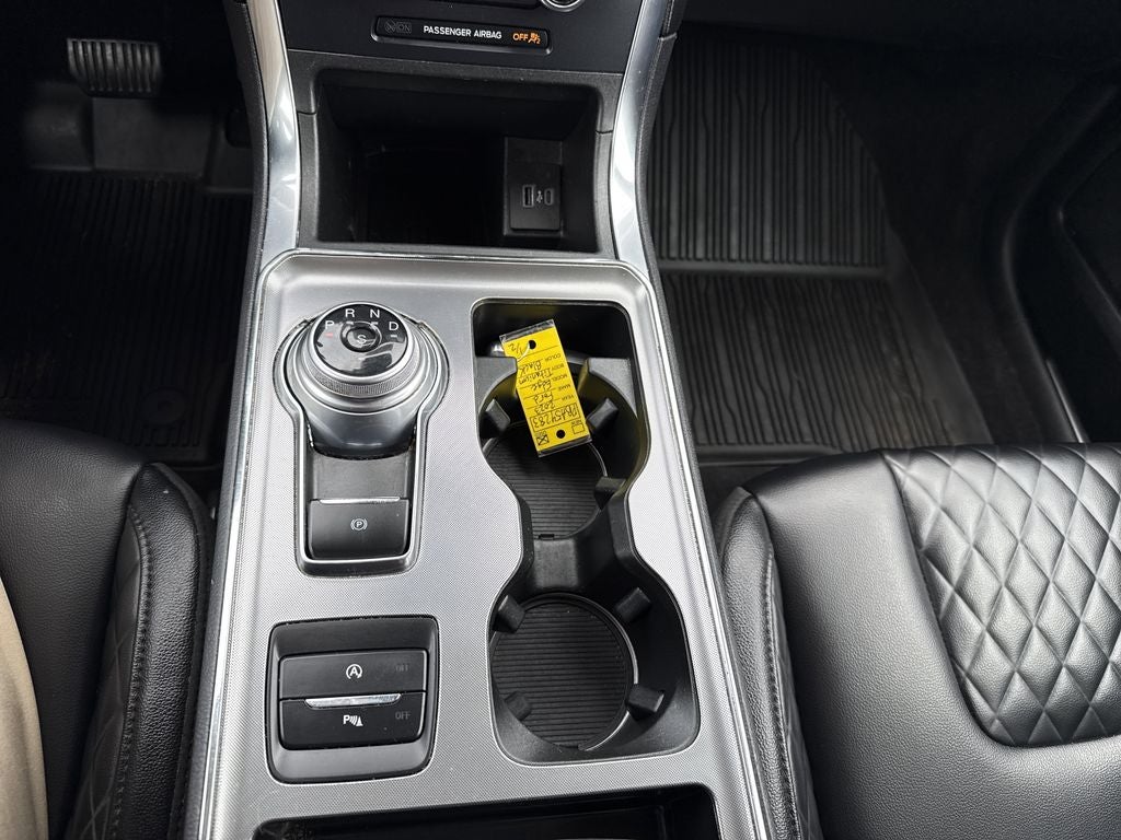 2023 Ford Edge Titanium