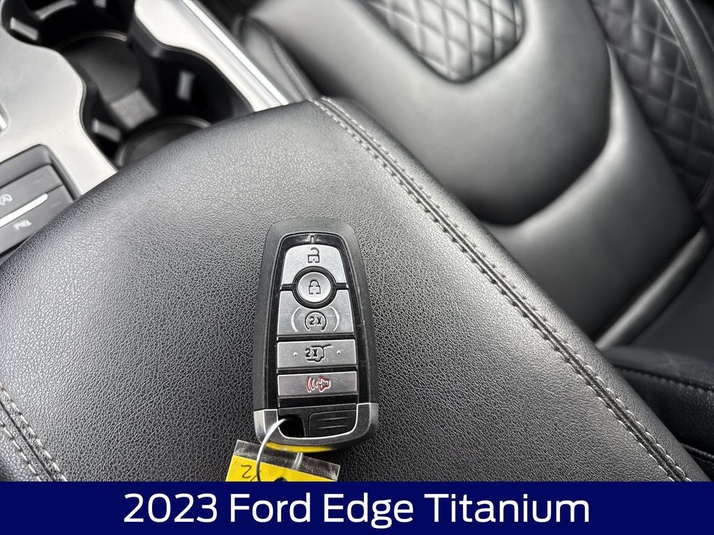 2023 Ford Edge Titanium
