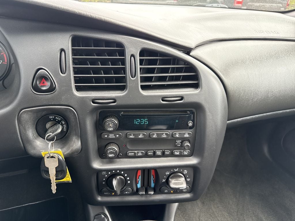 2004 Chevrolet Monte Carlo LS