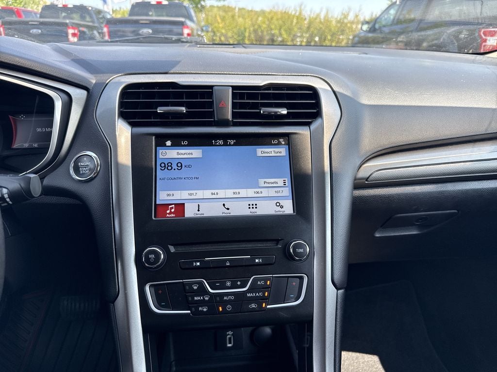 2017 Ford Fusion SE