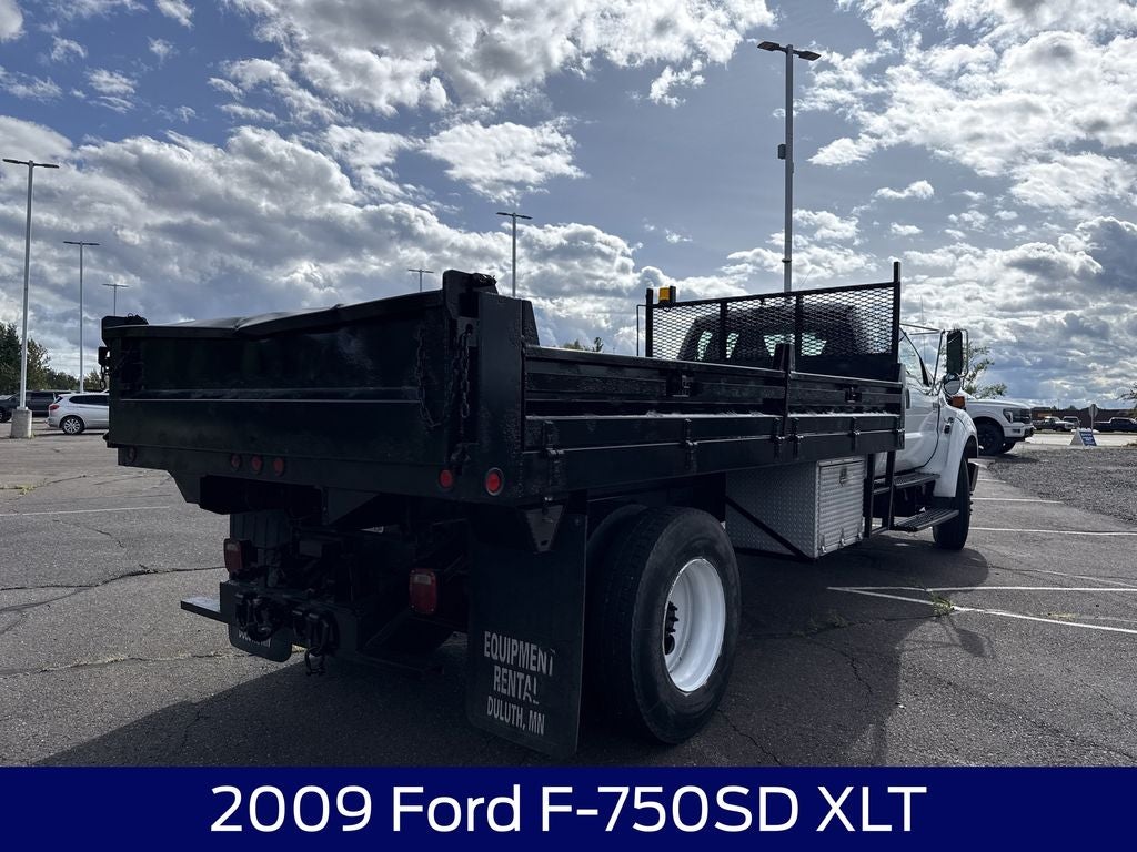 2009 Ford F-750SD DRW