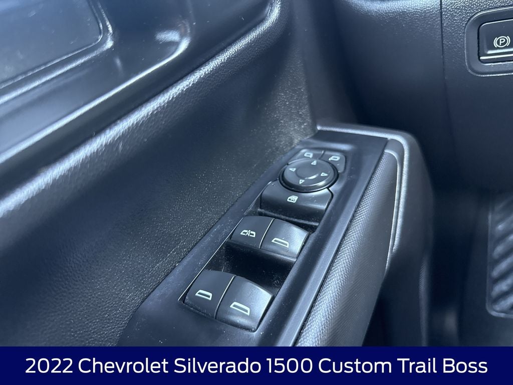2022 Chevrolet Silverado 1500 Custom Trail Boss