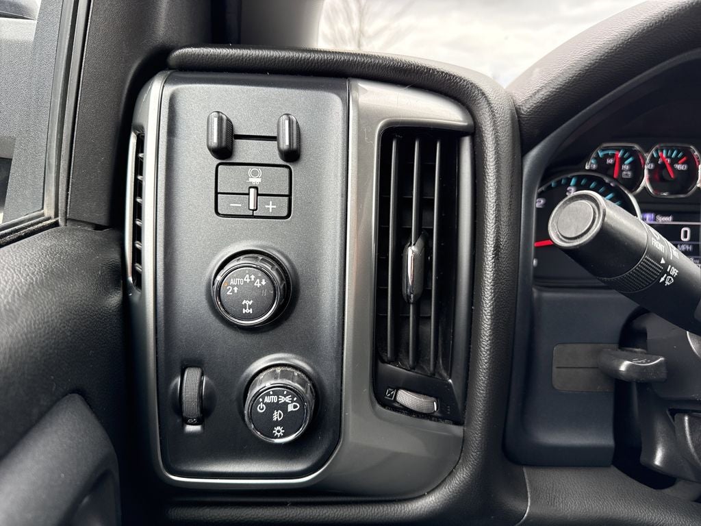 2018 Chevrolet Silverado 1500 LT LT1