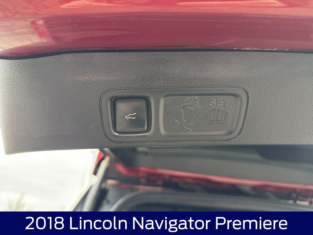 2018 Lincoln Navigator Premiere