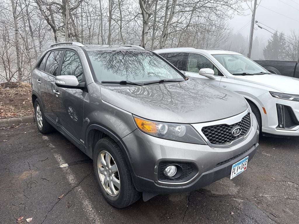 Used 2013 Kia Sorento LX with VIN 5XYKTCA6XDG352183 for sale in Duluth, Minnesota
