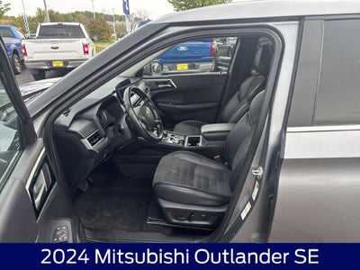 2024 Mitsubishi Outlander SE