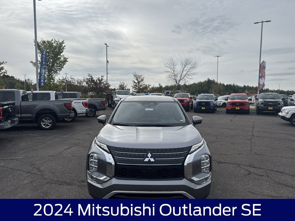 2024 Mitsubishi Outlander SE