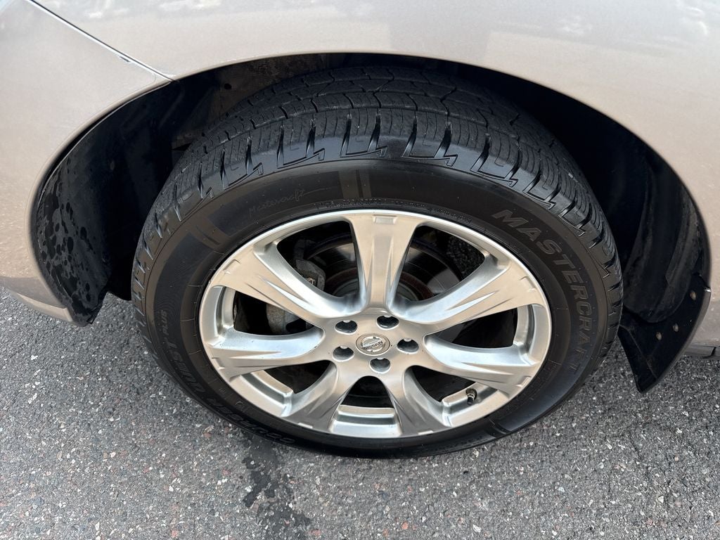 2012 Nissan Murano LE