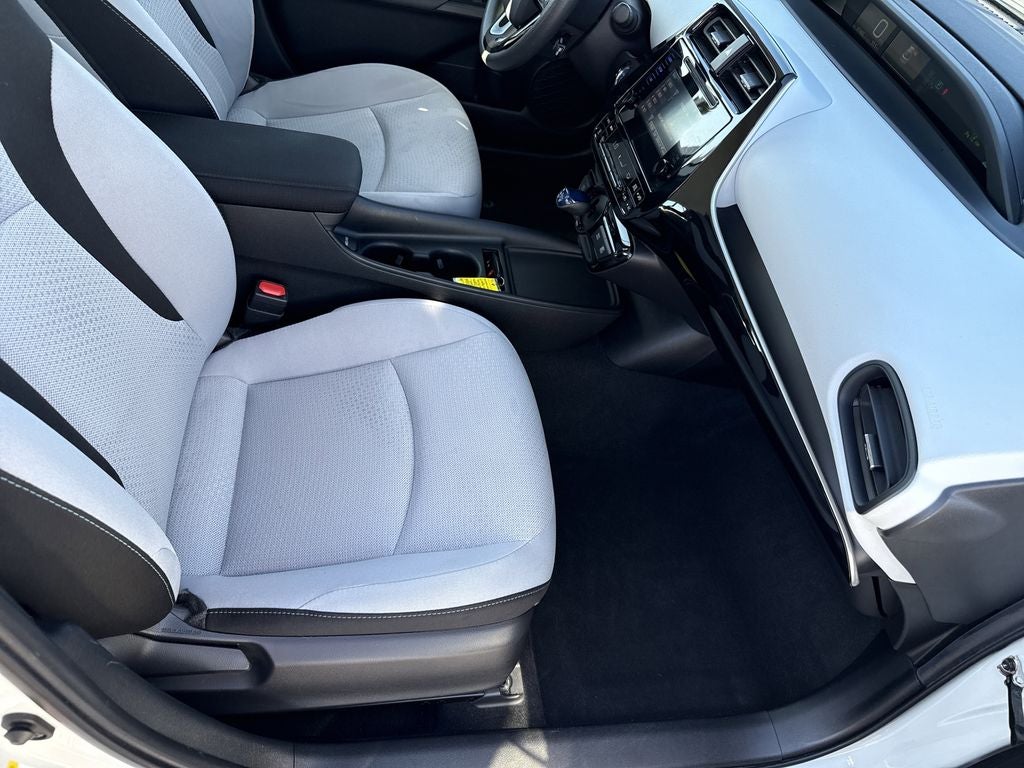 2019 Toyota Prius LE