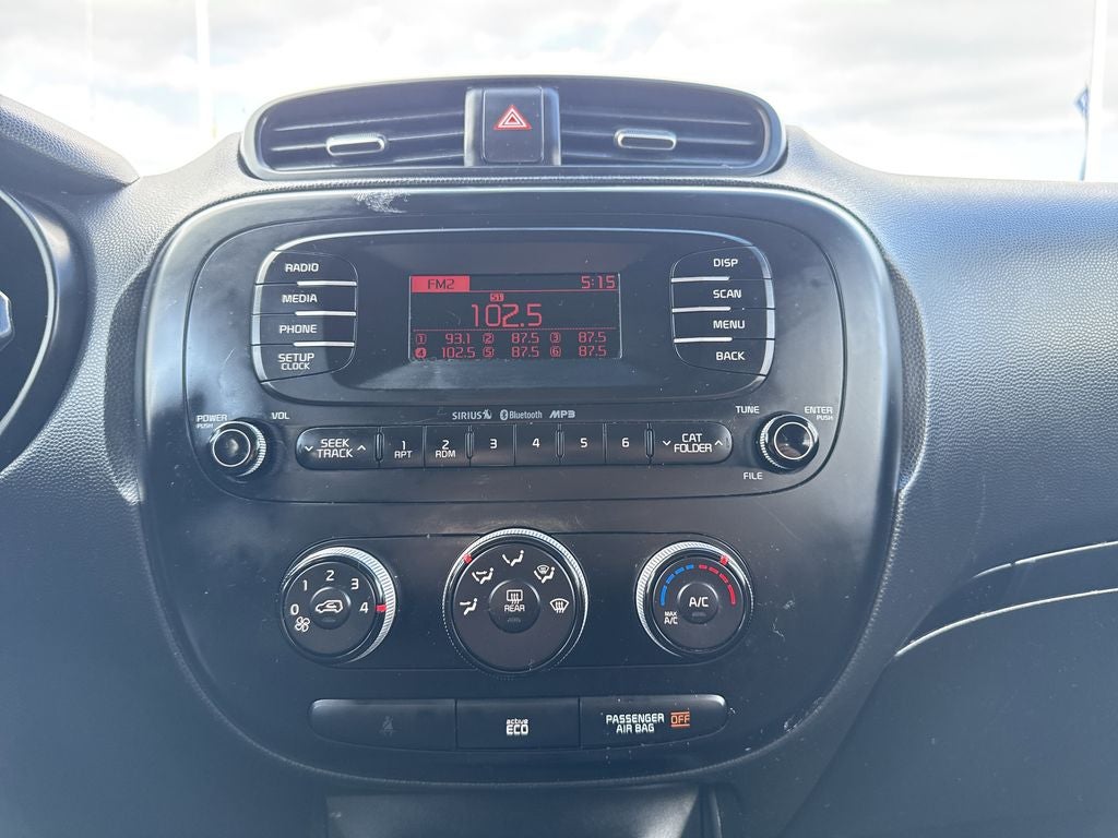 2016 Kia Soul Base