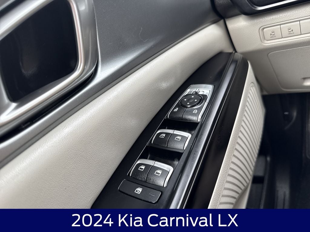 2024 Kia Carnival LX