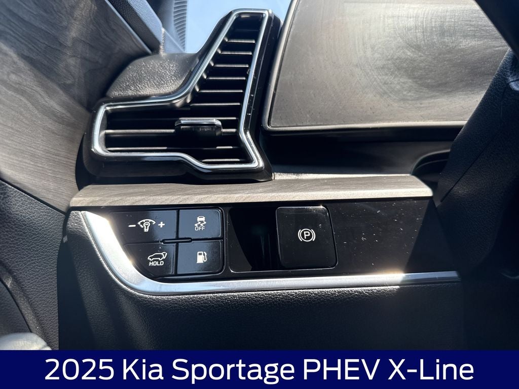 2025 Kia Sportage Plug-In Hybrid X-Line