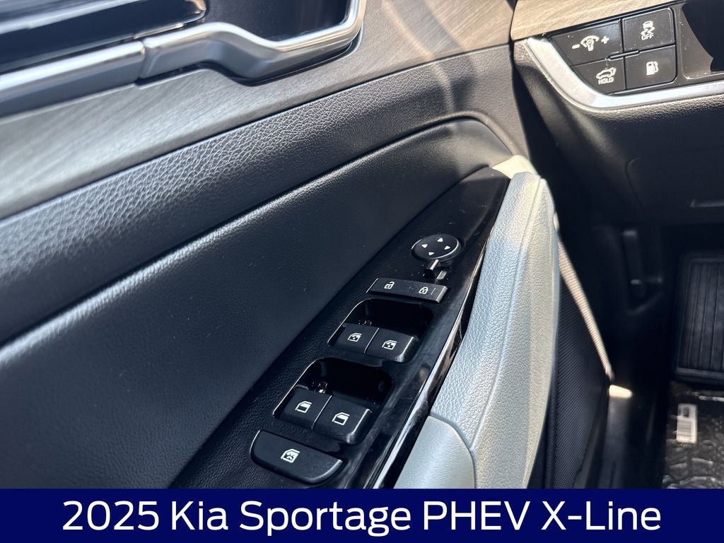 2025 Kia Sportage Plug-In Hybrid X-Line