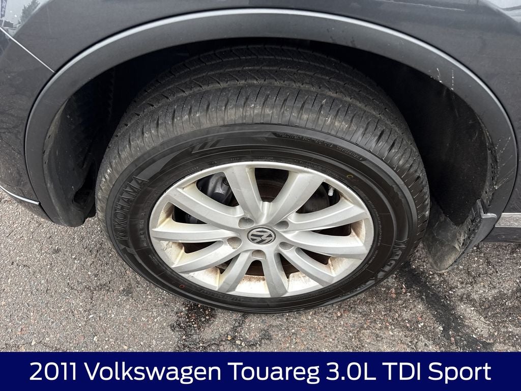 2011 Volkswagen Touareg V6 TDI Sport