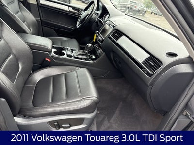 2011 Volkswagen Touareg V6 TDI Sport