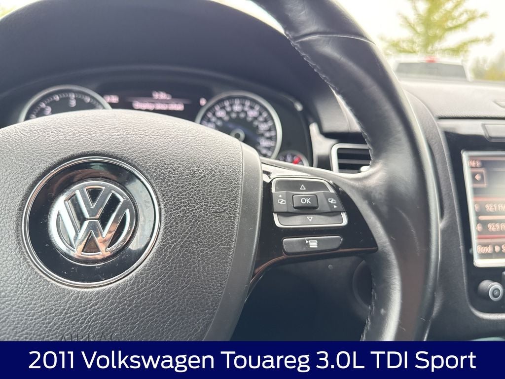 2011 Volkswagen Touareg V6 TDI Sport