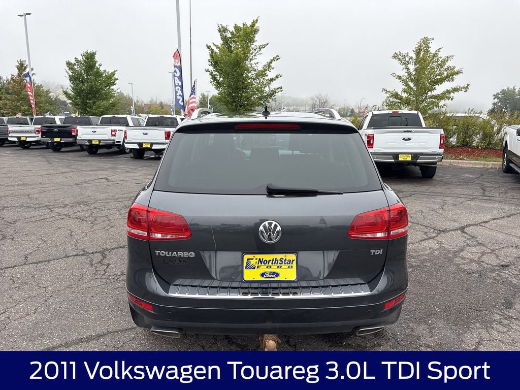 2011 Volkswagen Touareg V6 TDI Sport